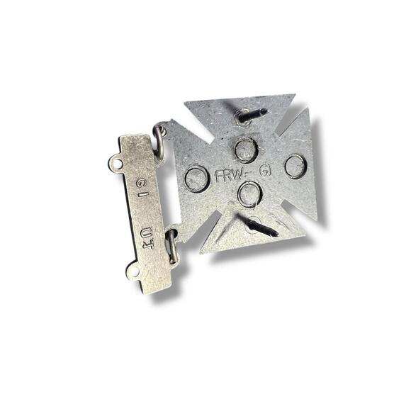 Vintage US Army Grenade Marksmanship Badge Medal Pin w/ Original Box – FRW GI Co - Picture 5 of 6